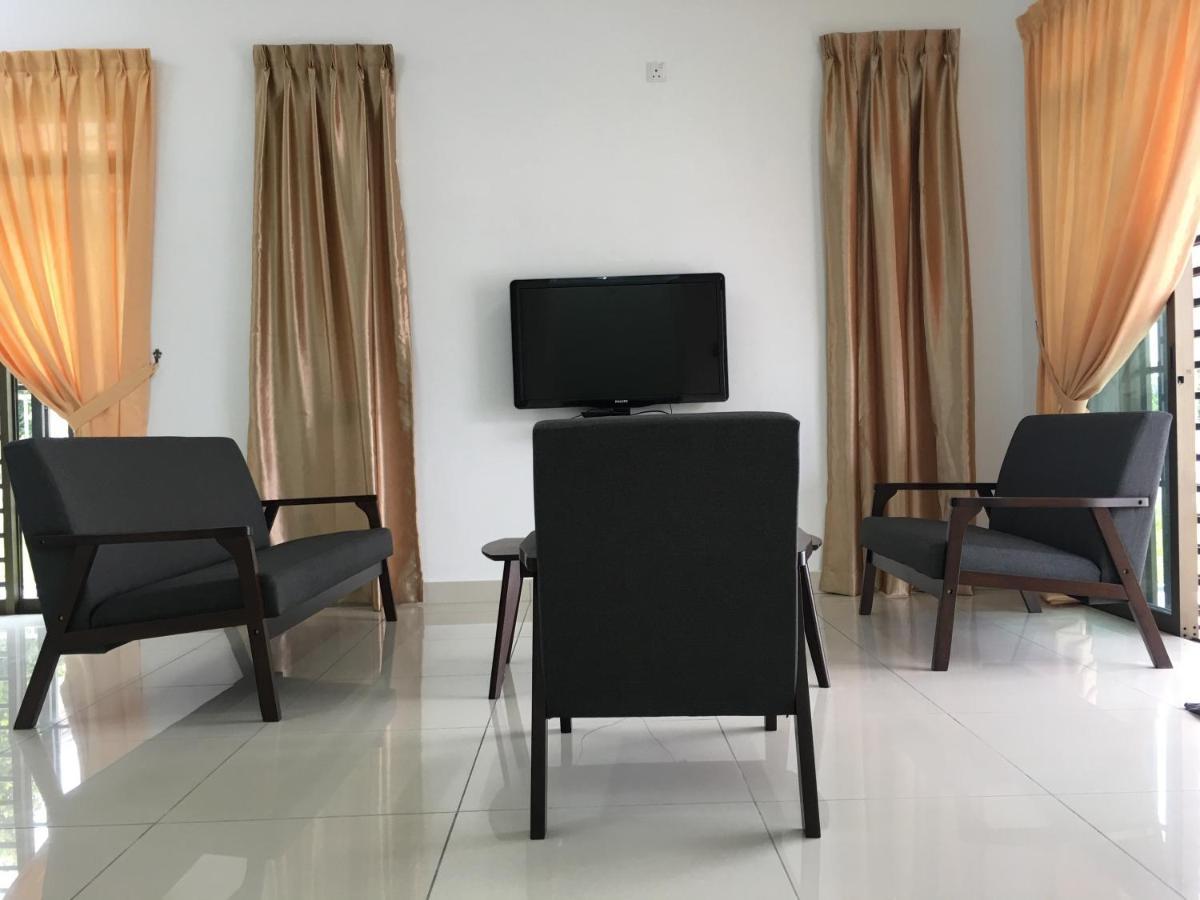 Bandar Dato Onn P15 Holiday home *