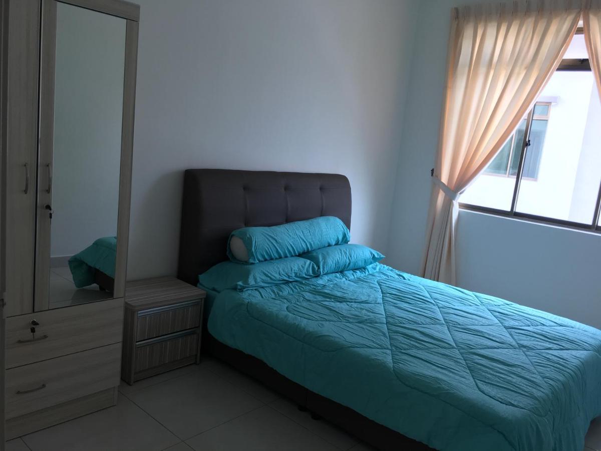Bandar Dato Onn P15 Holiday home *